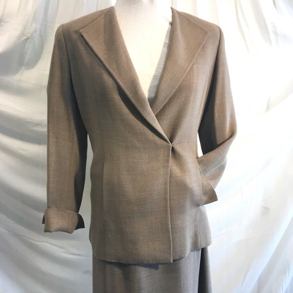 Doncaster Skirt Suit size 8